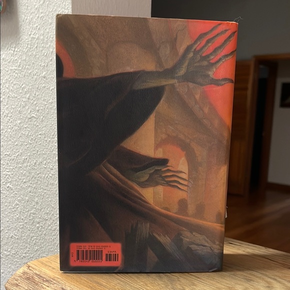 Harry Potter and the Deathly Hallows Hard Cover Book - Picture 9 of 9